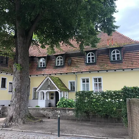 2 Apartment *