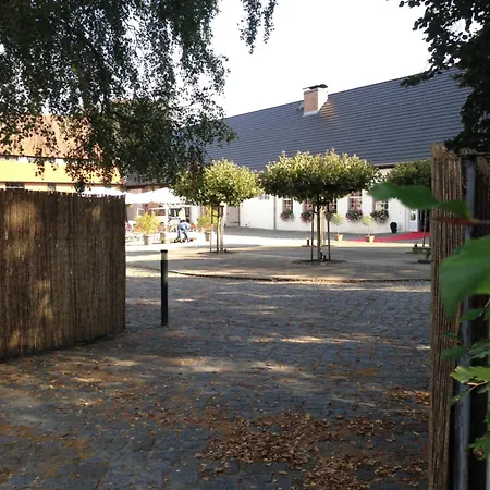 아파트 2 쇼네발데